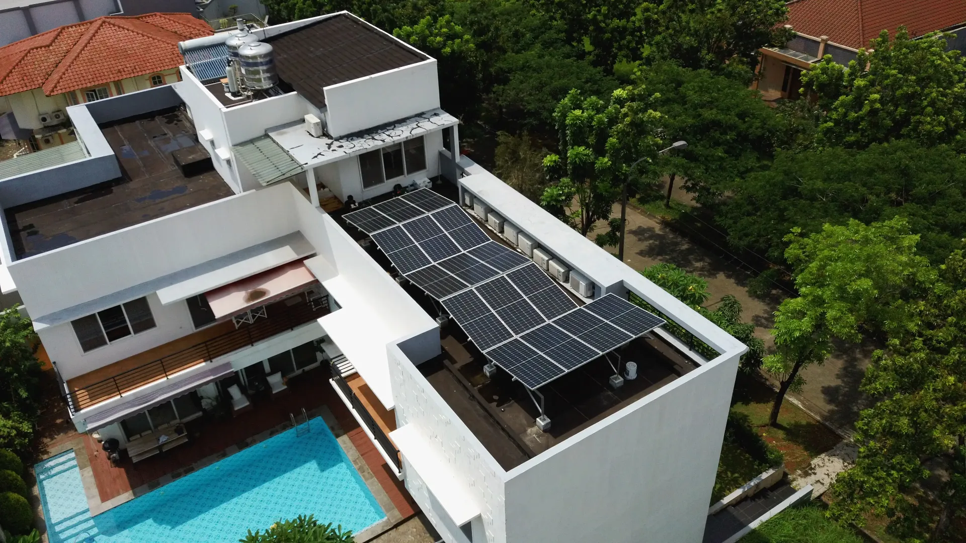 Sub Urban Solar Luxury